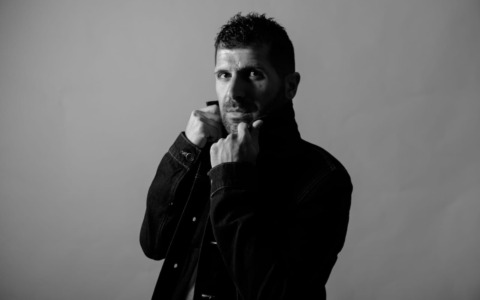 Carlo Ozzella si esibisce domani