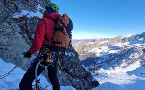 Il CNSAS Orobico si allena per il soccorso in ambienti estremi