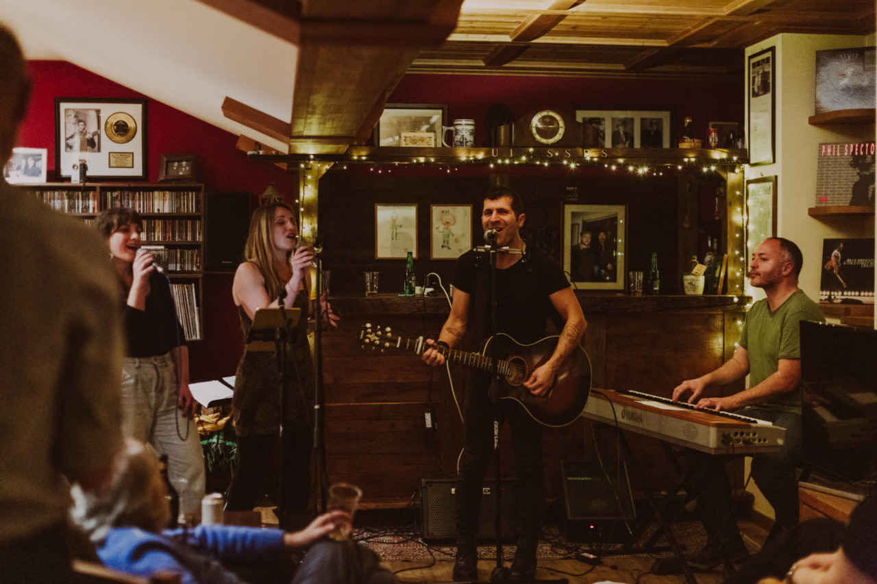 Carlo Ozzella incanta l’Ulysses con un concerto memorabile