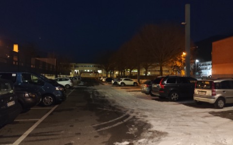 Criticità nell’illuminazione pubblica al Policampus di Sondrio: interrogazione del Partito Democratico