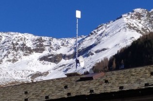 RF Com: Espansione e Innovazione nel Settore Telecomunicazioni