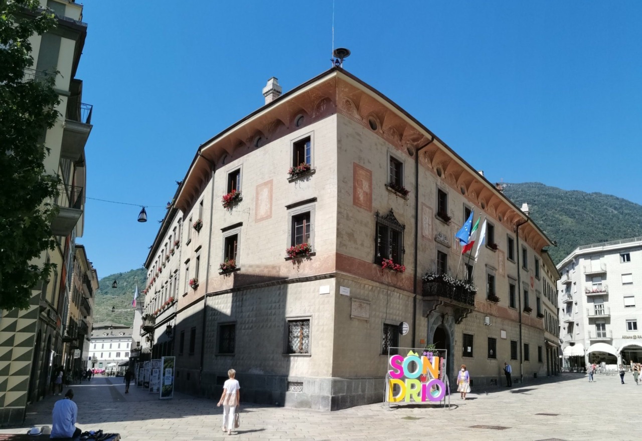 Sondrio, accesso libero ai servizi tributi e attività produttive dal 2 febbraio