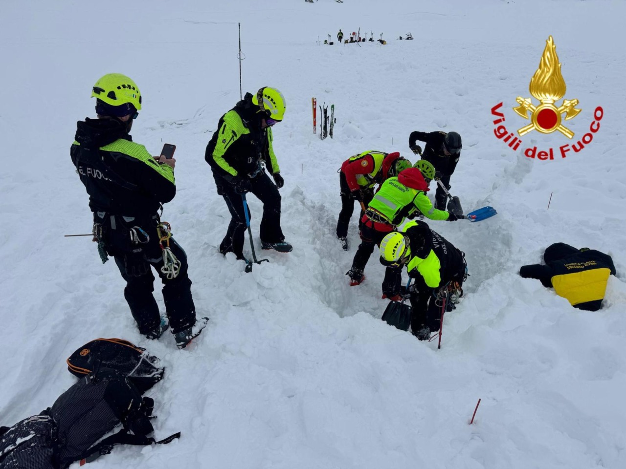 Cerca di una persona coinvolta in valanga a Gerola Alta