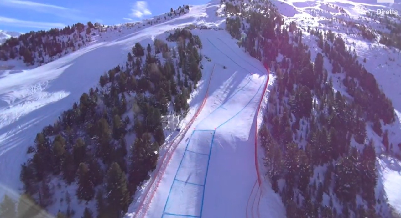 Franjo von Allmen conquista la Stelvio, Franzoni e Paris sul podio