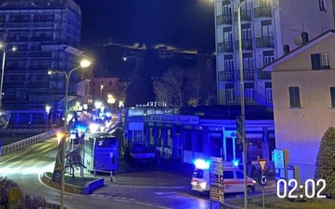 Giovane cade da un ponte a Chiavenna: condizioni critiche
