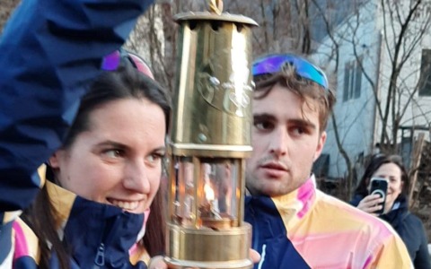 Il passaggio della fiamma olimpica a Villa lungo la statale 38