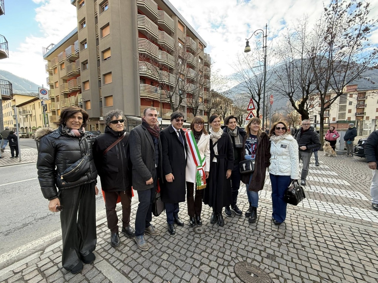 La fiamma olimpica tra sport e cultura a Tirano