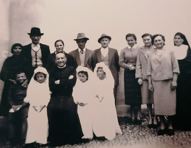 La frazione di Cologna celebra l’eredità di don Siro Cabello