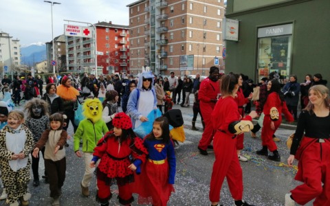 La Sfilata di Carnevale a Sondrio cambia formula, ma resta emozionante