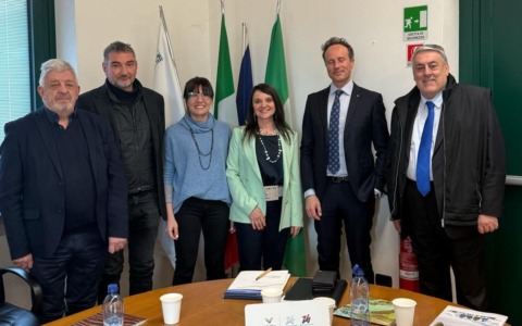Pian di Spagna celebra 41 anni di tutela ambientale con la conferenza mostra ‘Le forme del legno’
