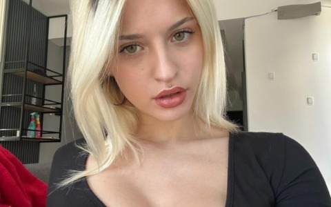 Sofia Fomiatti: la giovane di Tirano che ha scelto OnlyFans