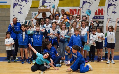 Chiavenna ospita il gran finale indoor del “Valchiavenna Esordienti” con 155 giovani atleti