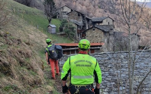 Quattro escursionisti salvati in montagna grazie all’elicottero