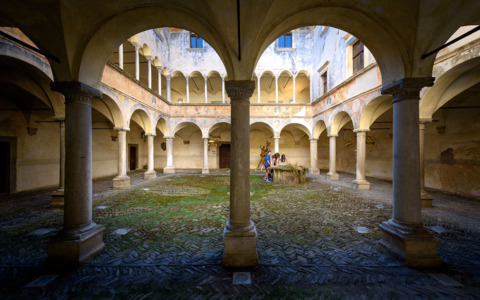 Attività di aprile 2026 a Palazzo Besta per tutta la famiglia