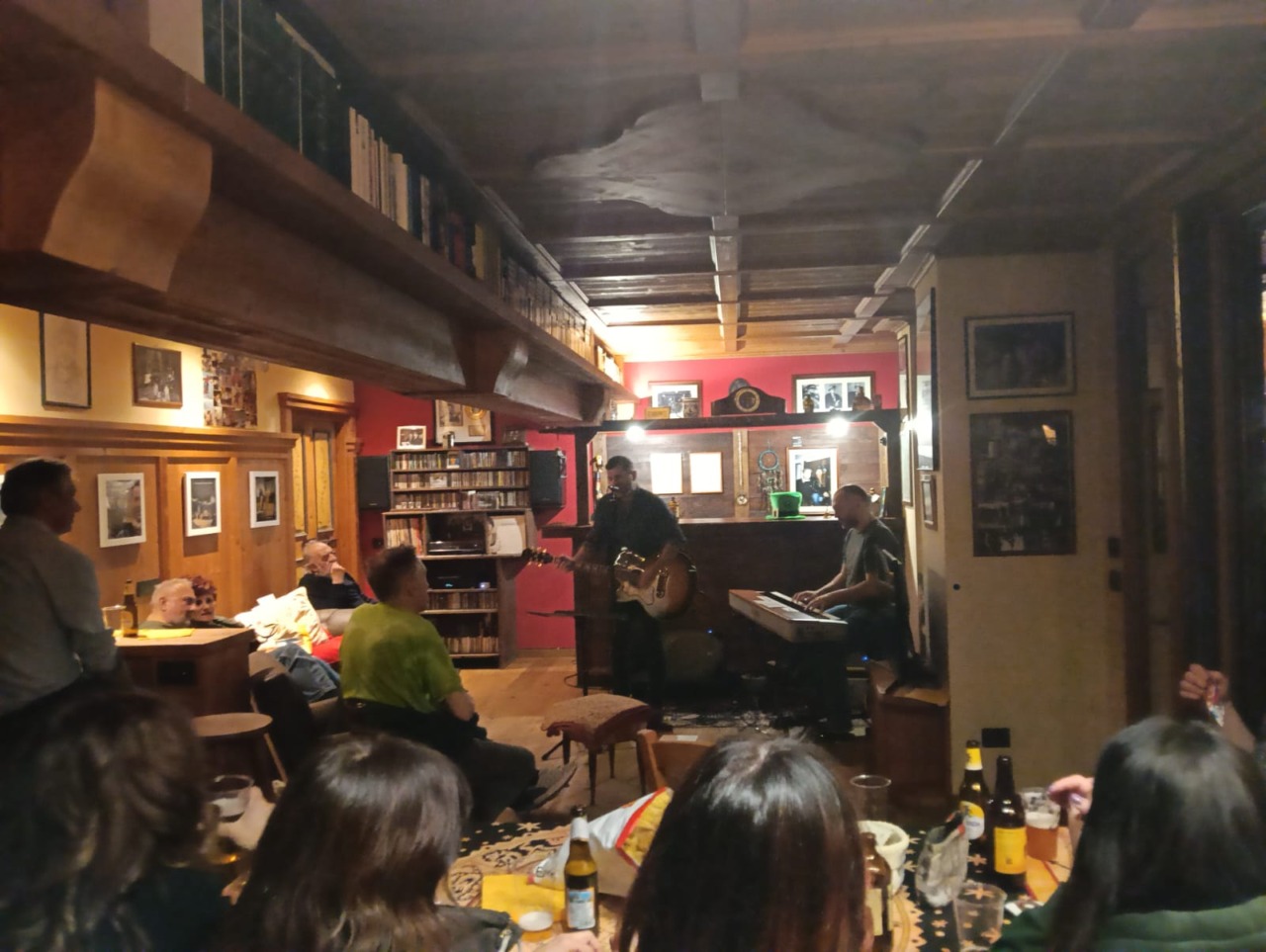 Carlo Ozzella incanta Villa di Tirano