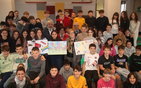 Cerimonia di premiazione per il concorso “Un Poster per la Pace”