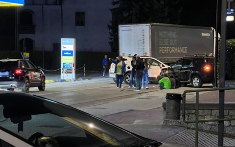 Cinque persone coinvolte in un incidente sulla statale 38