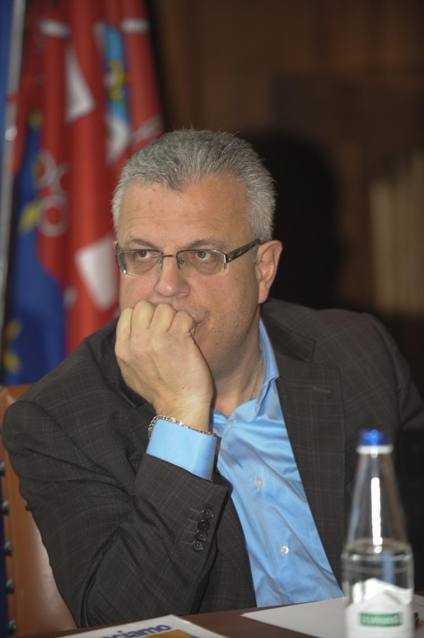 Ezio Trabucchi discute della sanità a Milano