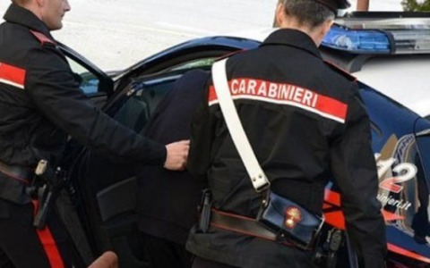 Arrestato un 21enne per furti in Bassa Valle