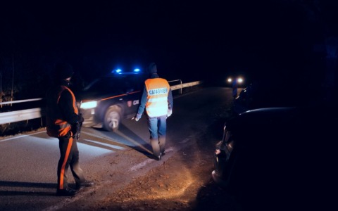 Aumento dei controlli di sicurezza a Morbegno dopo episodi di violenza e vandalismo