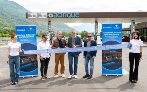 Inaugurata la nuova stazione di rifornimento Acinque sulla tangenziale