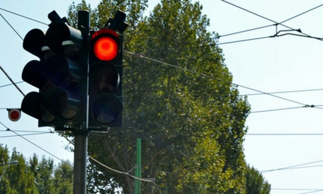 Semafori intelligenti per una viabilità più sicura e fluida