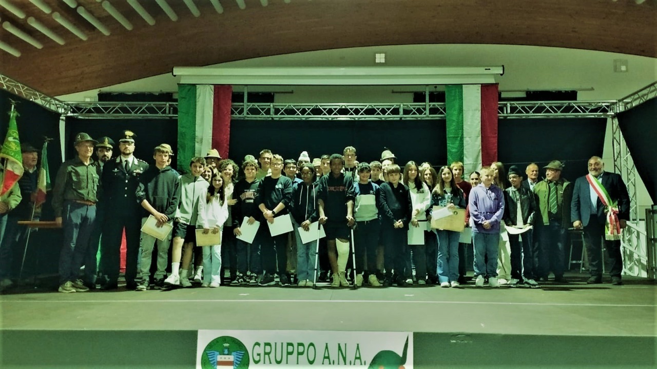 Serata del Gruppo Alpini dedicata a missioni di pace e borsa di studio per giovani