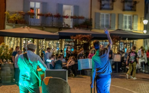 Chiavenna si illumina con la musica estiva