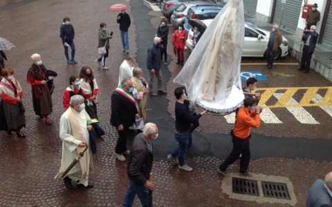 Don Remigio festeggia 60 anni di sacerdozio a Talamona