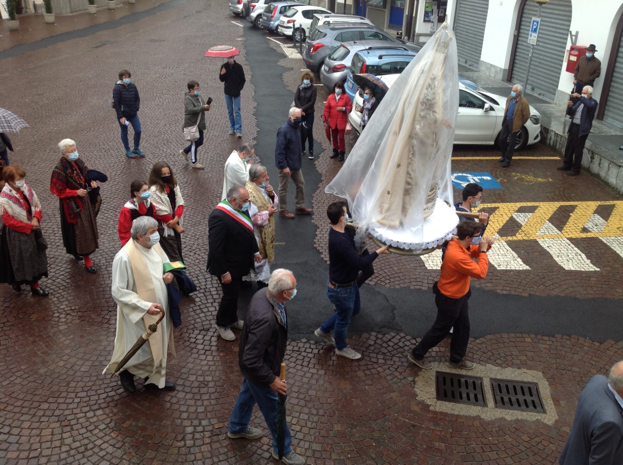 Don Remigio festeggia 60 anni di sacerdozio a Talamona