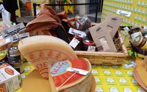 Inaugurazione del Mercato di Campagna Amica in piazza Sant’Antonio