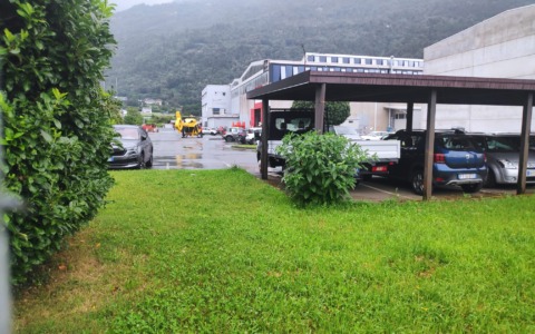 Incidente sul lavoro a Talamona: un ferito grave