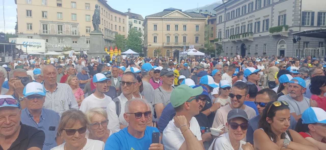La festa del Tour de Suisse a Sondrio con i campioni