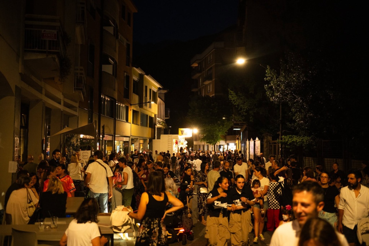 La Notte Rosa segna il via dell’estate a Morbegno
