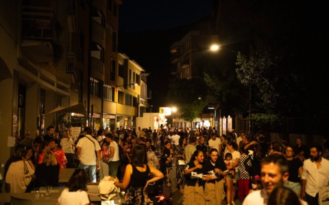 La Notte Rosa segna il via dell’estate a Morbegno